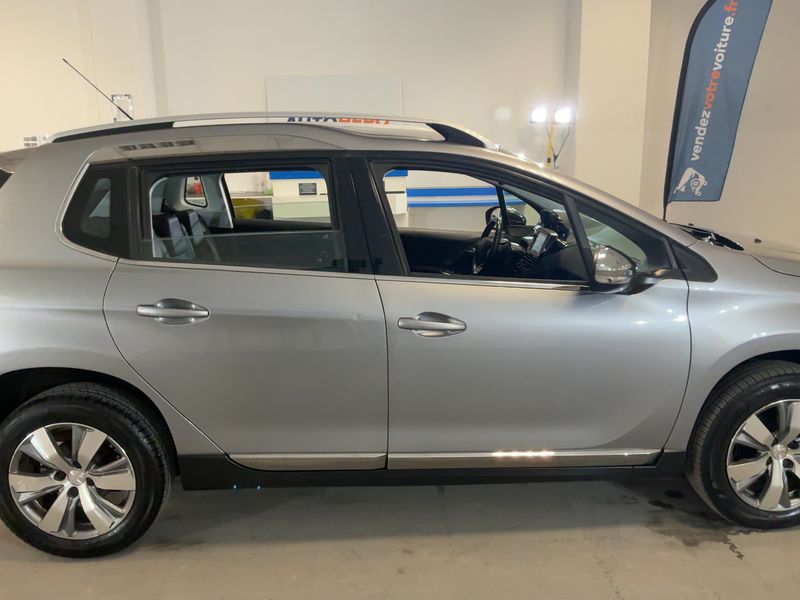 Peugeot 2008 1.2 PureTech Allure 2016 – снимка 10