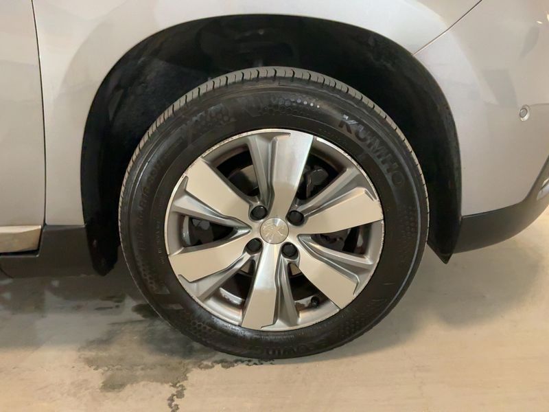 Peugeot 2008 1.2 PureTech Allure 2016 – снимка 11