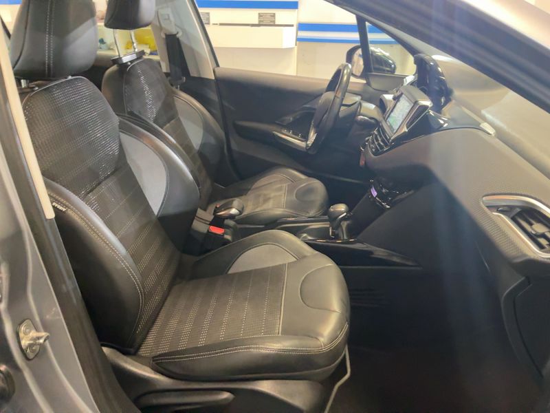 Peugeot 2008 1.2 PureTech Allure 2016 – снимка 16