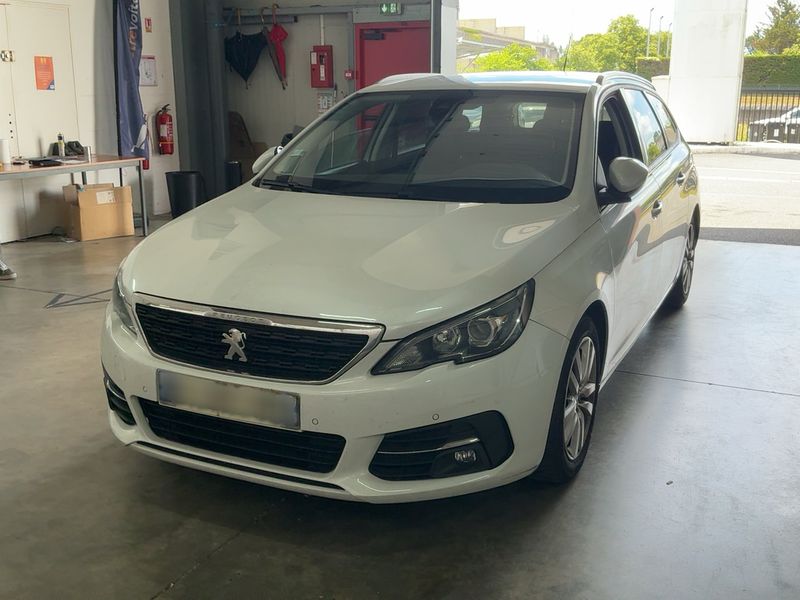 Peugeot 308 1.6 Blue-HDi Active Business 2018 – снимка 1