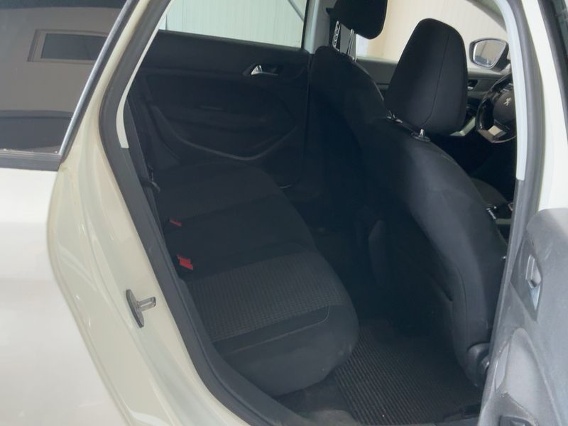 Peugeot 308 1.6 Blue-HDi Active Business 2018 – снимка 19