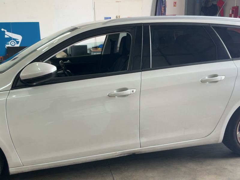 Peugeot 308 1.6 Blue-HDi Active Business 2018 – снимка 4