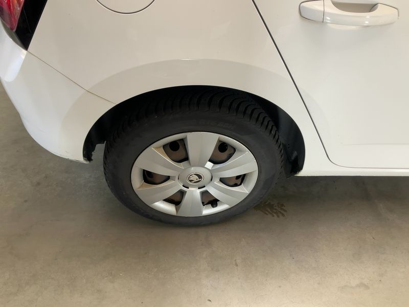 Skoda Fabia 1.0 TSI Ambition 2018 – снимка 9