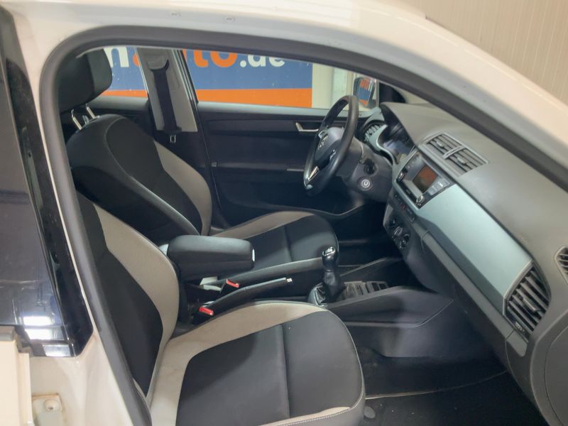 Skoda Fabia 1.0 TSI Ambition 2018 – снимка 16