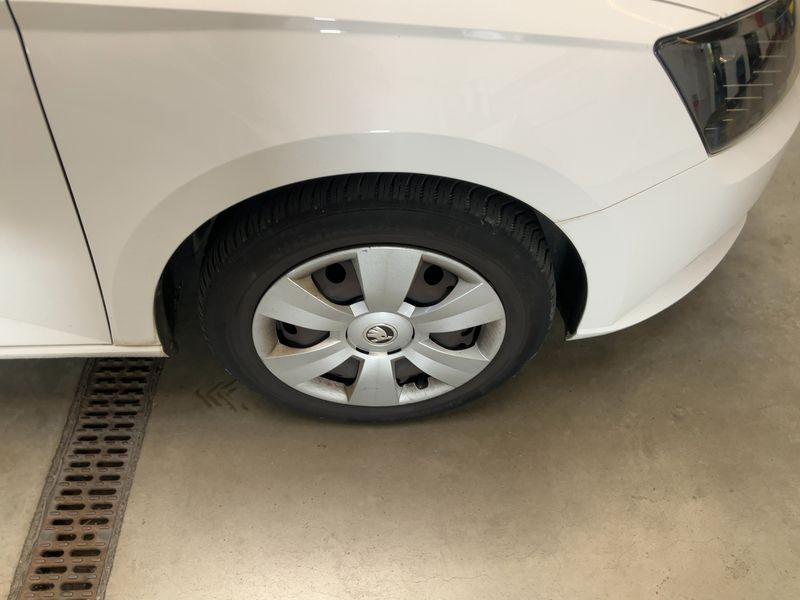 Skoda Fabia 1.0 TSI Ambition 2018 – снимка 11
