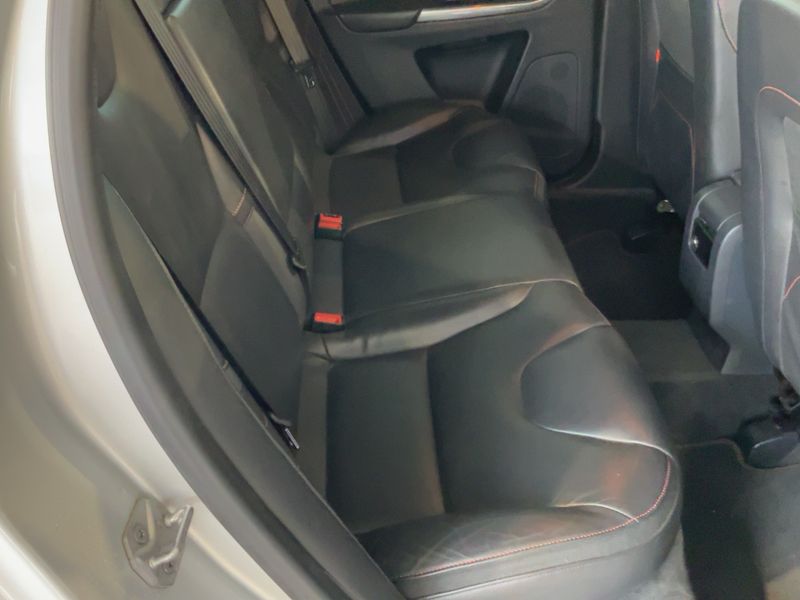 Volvo XC60 2.4 D4 Ocean Race AWD 2016 – снимка 19