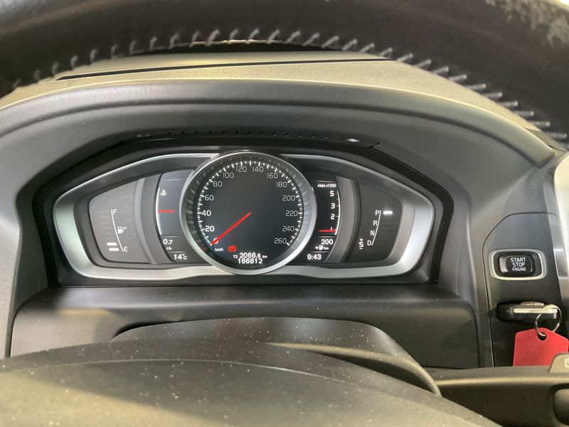 Volvo XC60 2.4 D4 Ocean Race AWD 2016 – снимка 18