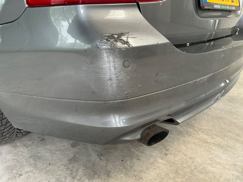 BMW 3er 318d 2009 – снимка 31