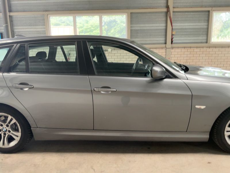 BMW 3er 318d 2009 – снимка 7