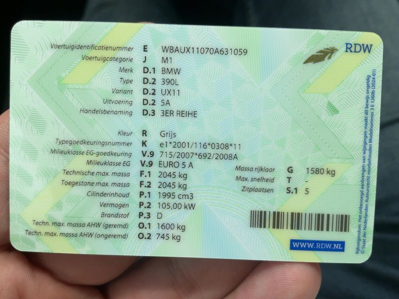 BMW 3er 318d 2009 – снимка 16
