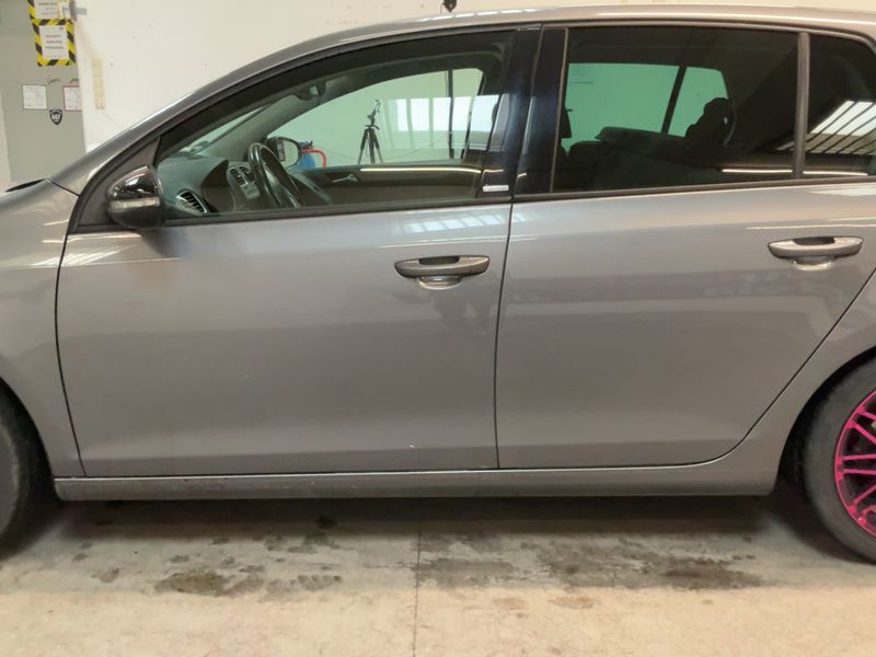 Volkswagen Golf VI 2.0 TDI Style BlueMotion Tech 2011 – снимка 4