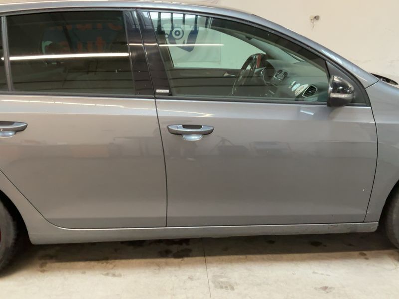 Volkswagen Golf VI 2.0 TDI Style BlueMotion Tech 2011 – снимка 10