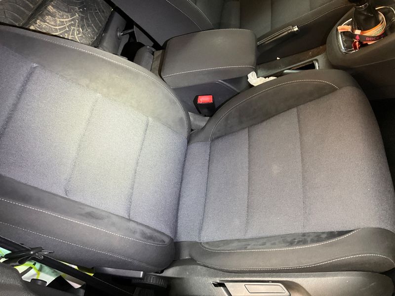 Volkswagen Golf VI 2.0 TDI Style BlueMotion Tech 2011 – снимка 26