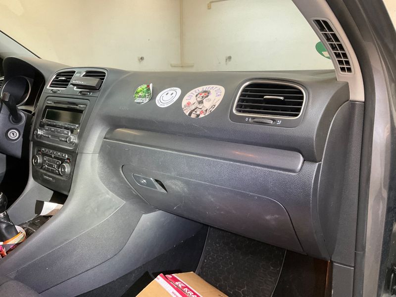 Volkswagen Golf VI 2.0 TDI Style BlueMotion Tech 2011 – снимка 27