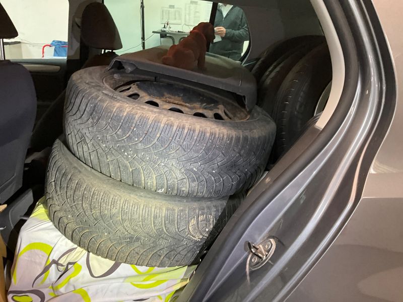 Volkswagen Golf VI 2.0 TDI Style BlueMotion Tech 2011 – снимка 29