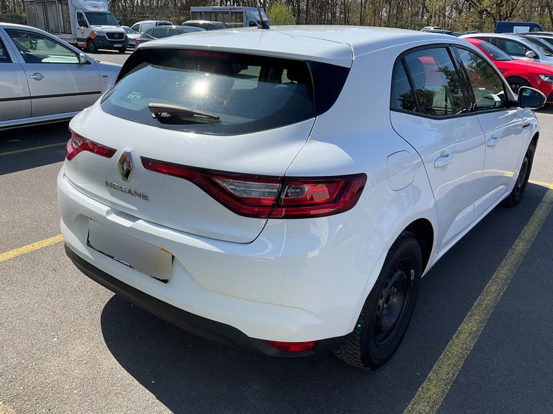 Renault Megane 1.3 TCe Life 2019 – снимка 8