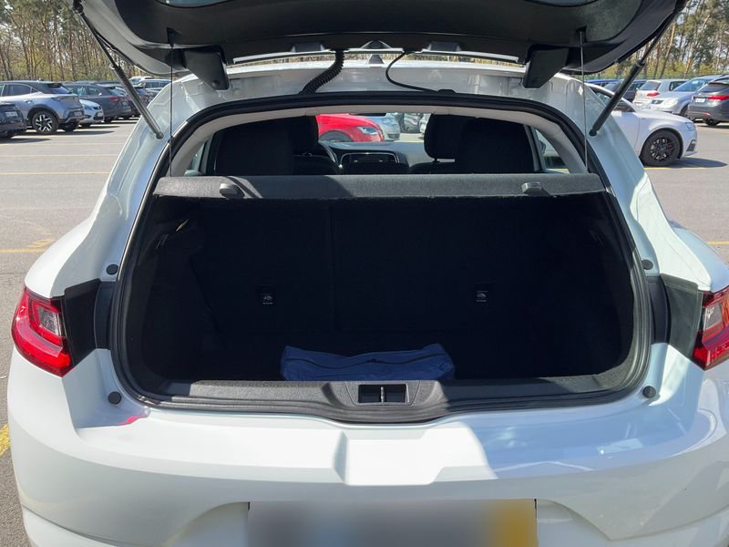 Renault Megane 1.3 TCe Life 2019 – снимка 15
