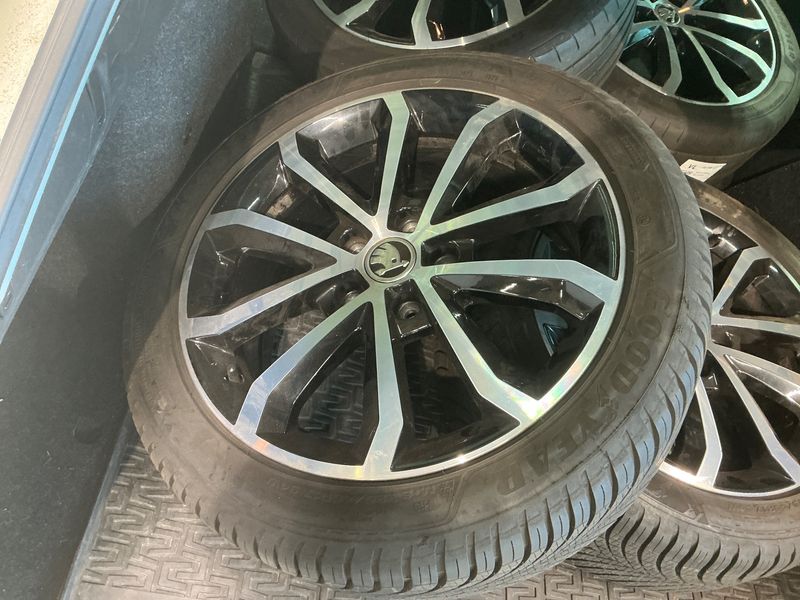 Skoda Octavia 2.0 TDI Clever 2018 – снимка 15