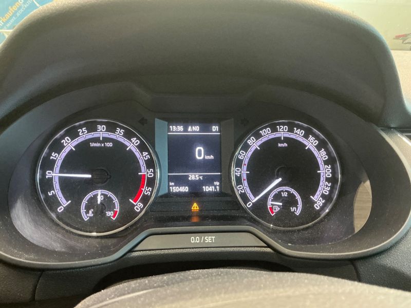 Skoda Octavia 2.0 TDI Clever 2018 – снимка 19
