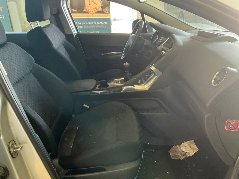 Peugeot 3008 1.6 HDi Confort Pack 2010 – снимка 3