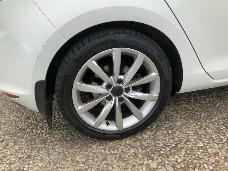 Volkswagen Golf VII 2.0 TDI Highline BlueMotion Tech 2013 – снимка 18