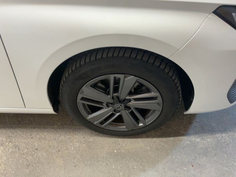 Peugeot 308 1.5 Blue-HDi Active Pack 2022 – снимка 11