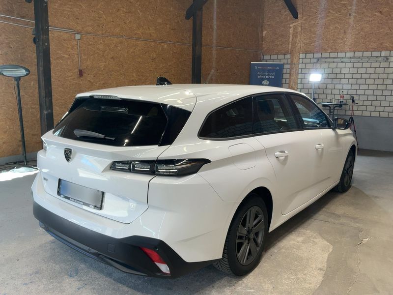 Peugeot 308 1.5 Blue-HDi Active Pack 2022 – снимка 8