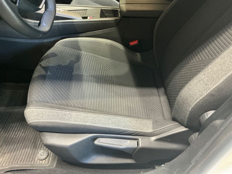 Peugeot 308 1.5 Blue-HDi Active Pack 2022 – снимка 29