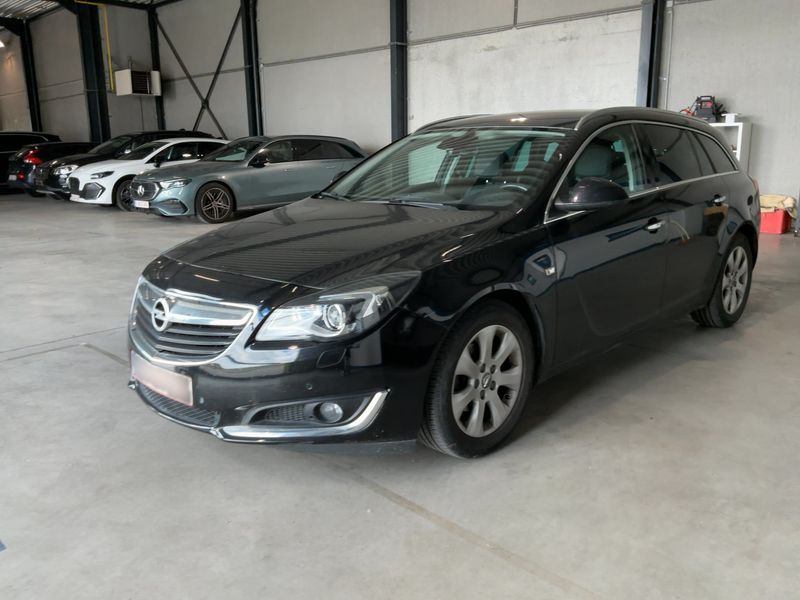 Opel Insignia Sports Tourer 1.6 CDTI DPF Innovation 2017 – снимка 1