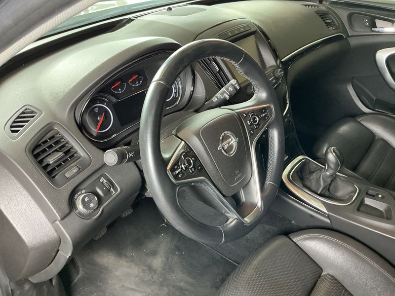 Opel Insignia Sports Tourer 1.6 CDTI DPF Innovation 2017 – снимка 36
