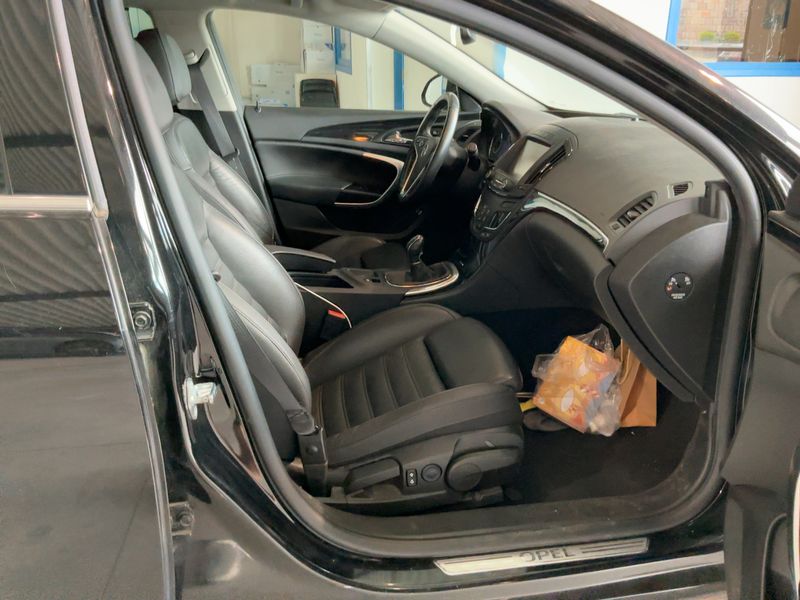 Opel Insignia Sports Tourer 1.6 CDTI DPF Innovation 2017 – снимка 16