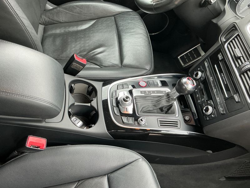 Audi SQ5 3.0 V6 TDI quattro 2015 – снимка 29