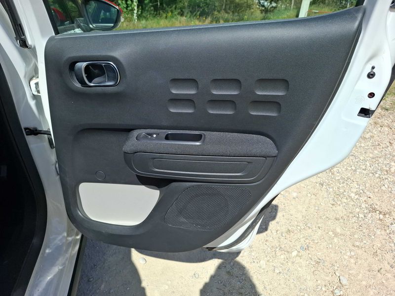 Citroen C3 1.2 PureTech Shine 2022 – снимка 47