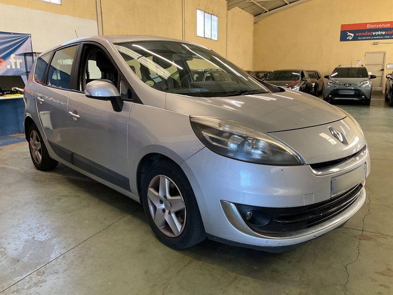 Renault Grand Scenic 1.5 dCi Business 2012 – снимка 12
