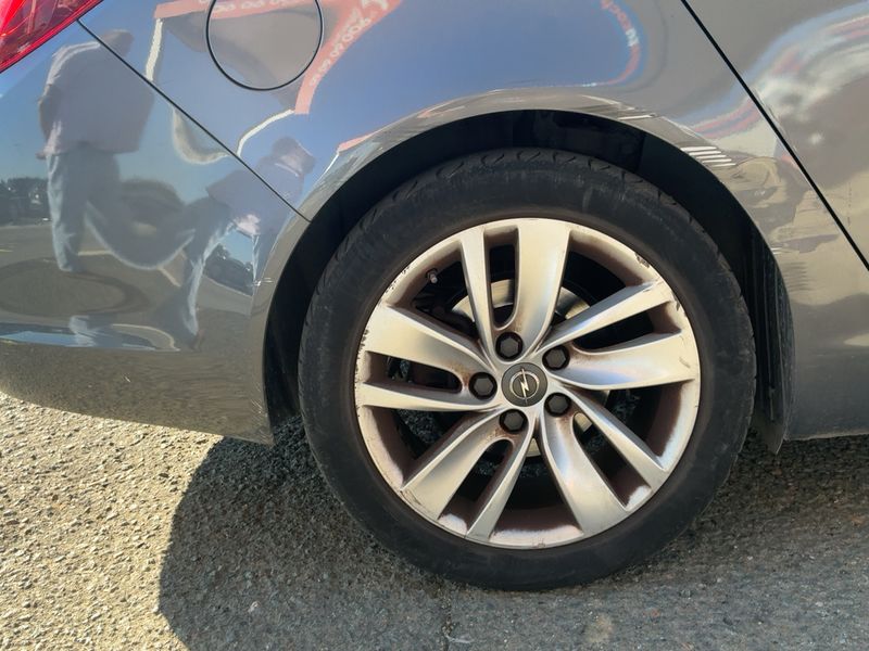 Opel Insignia 1.6 CDTI DPF Excellence 2016 – снимка 9