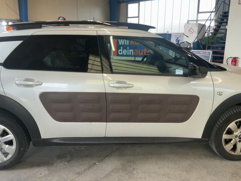 Citroen C4 Cactus 1.2 VTi Shine Edition 2015 – снимка 10