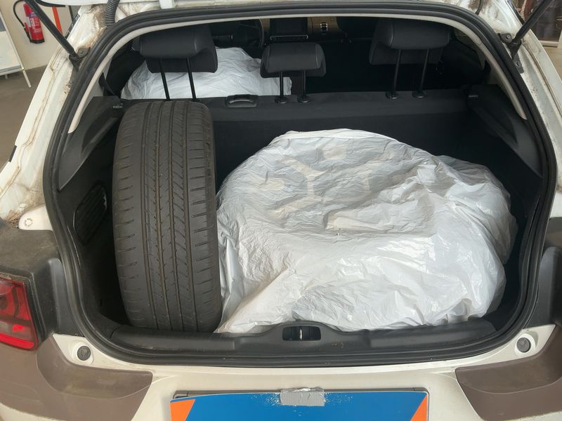 Citroen C4 Cactus 1.2 VTi Shine Edition 2015 – снимка 16