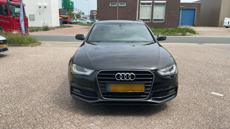 Audi A4 1.8 TFSI S line Sportpaket plus 2015 – снимка 14