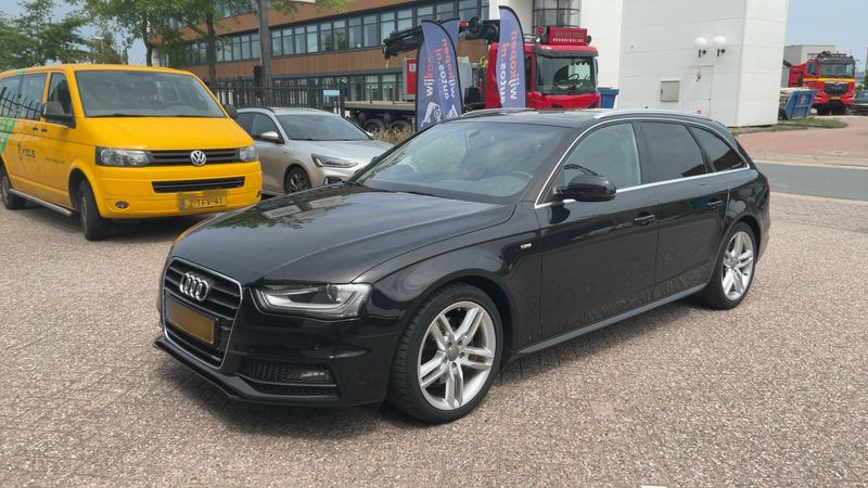 Audi A4 1.8 TFSI S line Sportpaket plus 2015 – снимка 2