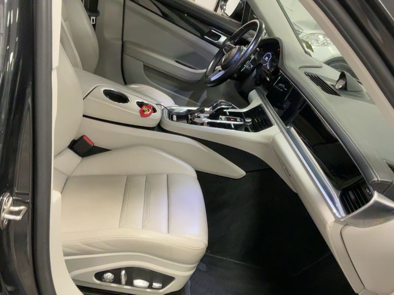 Porsche Panamera 4 E-Hybrid 2017 – снимка 16