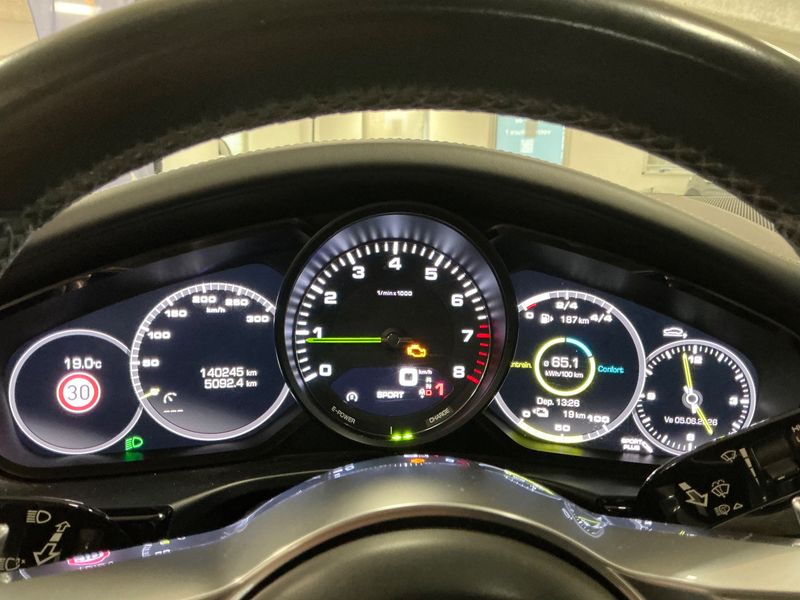 Porsche Panamera 4 E-Hybrid 2017 – снимка 18
