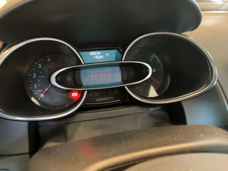 Renault Clio 1.5 dCi BOSE Edition 2017 – снимка 18