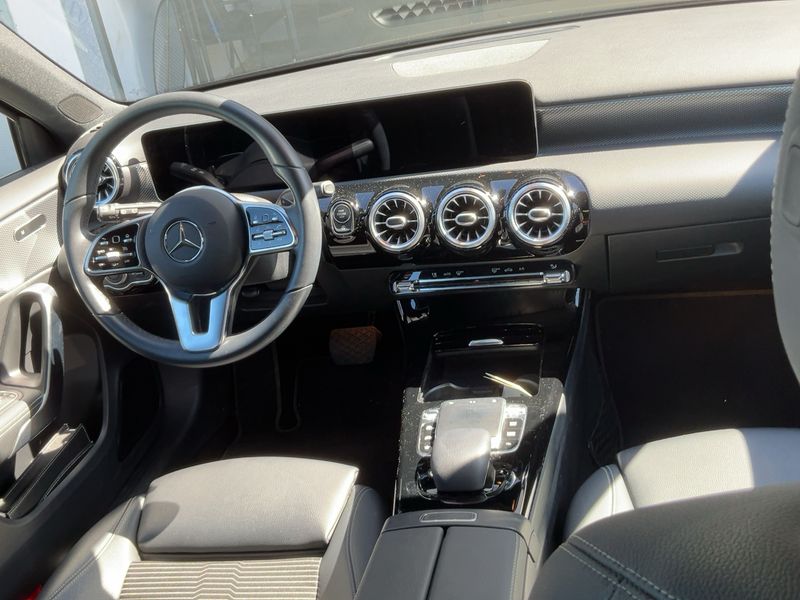 Mercedes-Benz A-Klasse A 180 Edition 19 Progressive 2019 – снимка 18