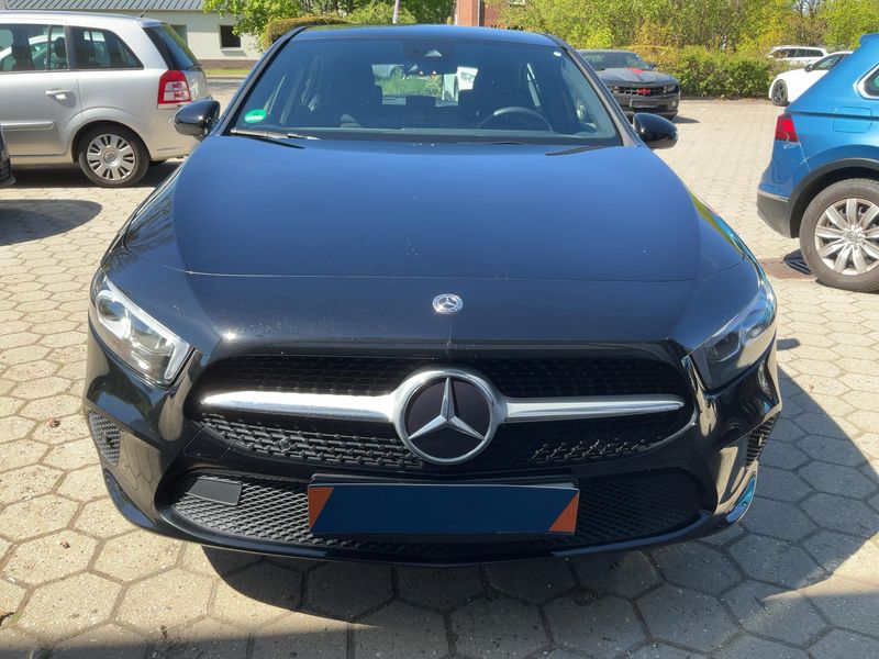 Mercedes-Benz A-Klasse A 180 Edition 19 Progressive 2019 – снимка 14