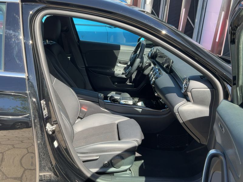 Mercedes-Benz A-Klasse A 180 Edition 19 Progressive 2019 – снимка 17