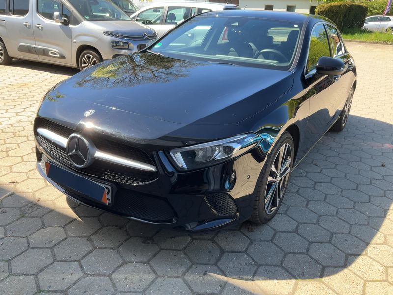 Mercedes-Benz A-Klasse A 180 Edition 19 Progressive 2019 – снимка 1