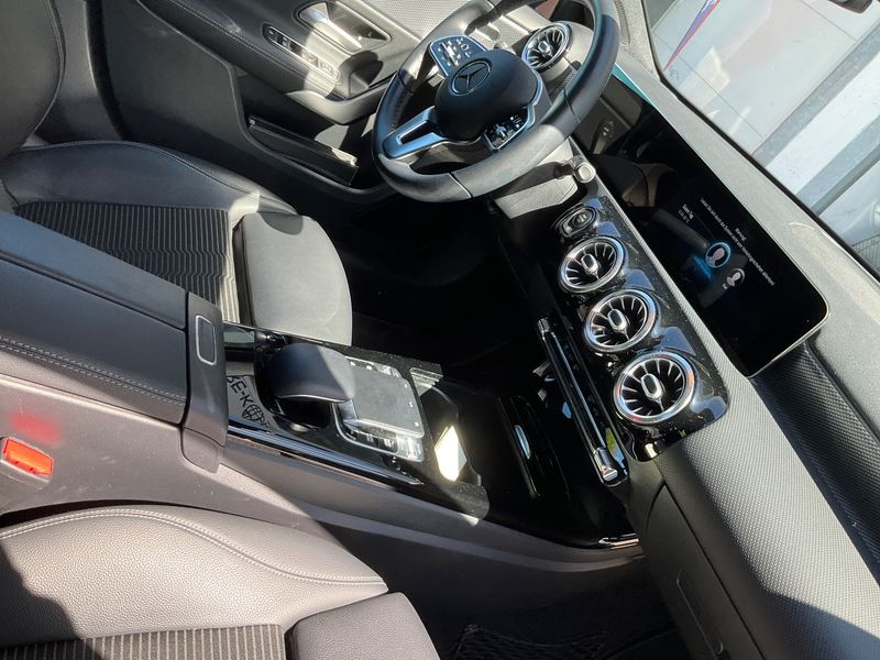 Mercedes-Benz A-Klasse A 180 Edition 19 Progressive 2019 – снимка 27