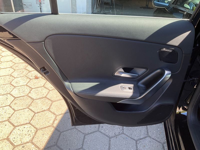 Mercedes-Benz A-Klasse A 180 Edition 19 Progressive 2019 – снимка 28