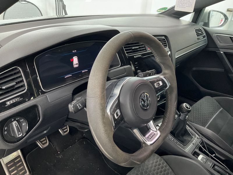 Volkswagen Golf VII 2.0 TDI GTD BlueMotion Tech 2018 – снимка 24