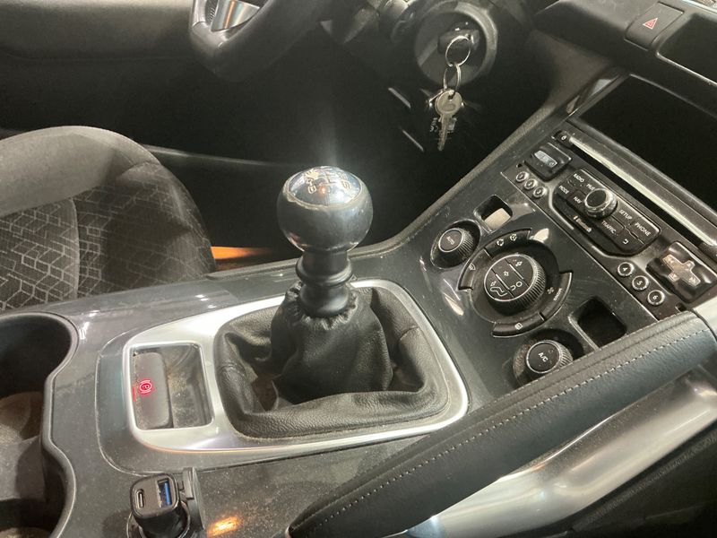 Peugeot 3008 1.6 Blue-HDi Style 2015 – снимка 26